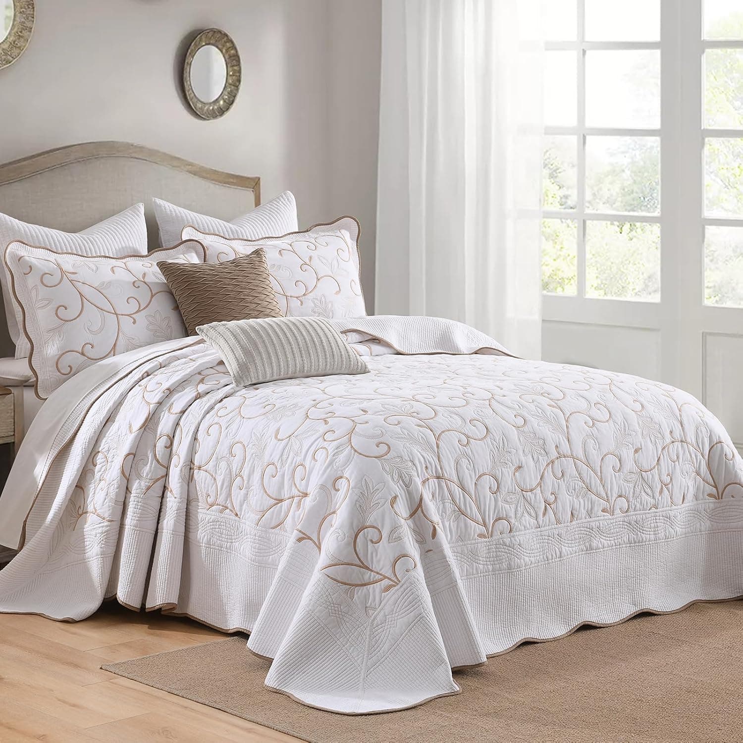 Finlonte Colcha Queen extragrande 304,8 cm x 259,1 cm - 100% algodão bordado, colcha de cama acolchoada branca, dourada, leve, macia, extra grande, com 2 fronhas - Imagem 4